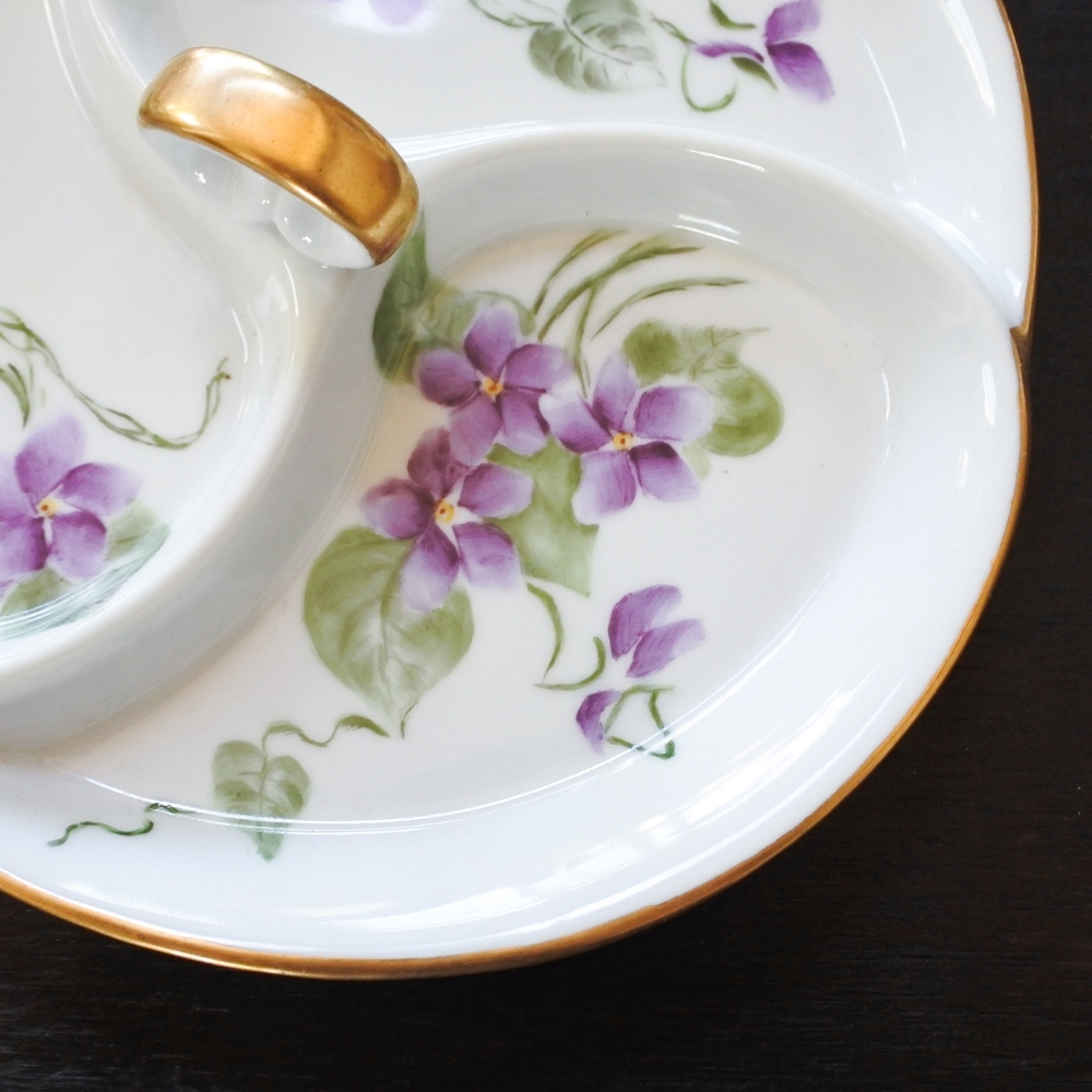 Vintage Mid Century Hand Painted Purple Flower Jewelry Trinket Dish - Picture 7 of 7